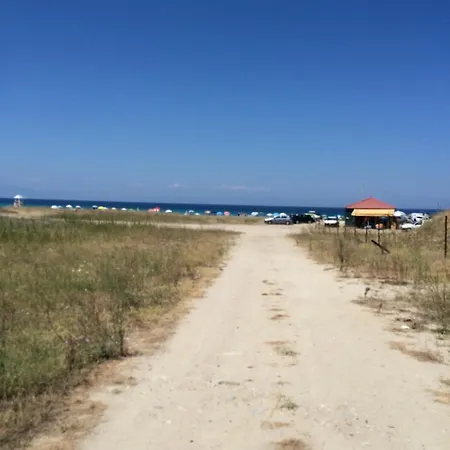 Luxury Close To Holiday home